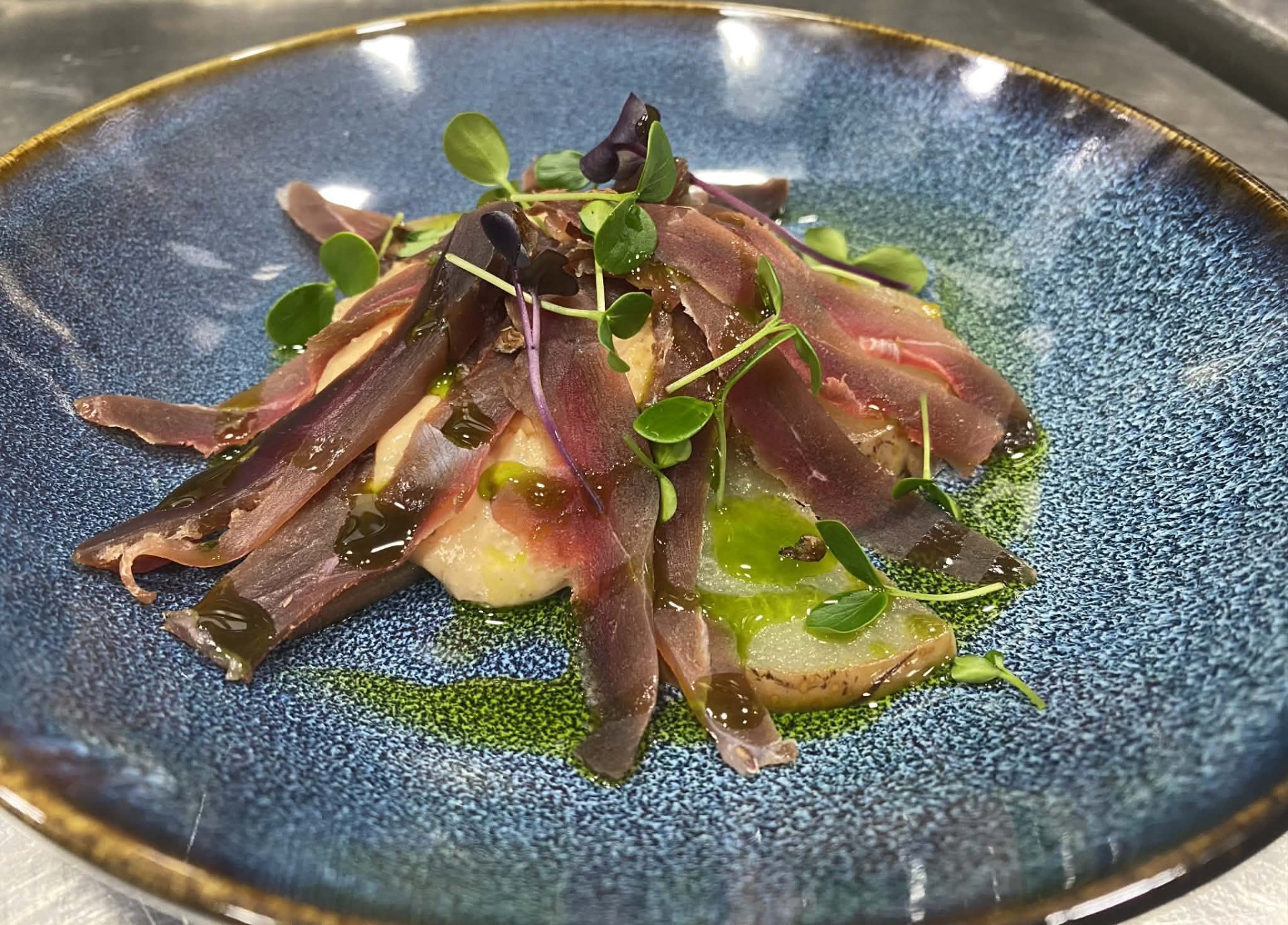 Kacsa prosciutto körtével és diós krémmel